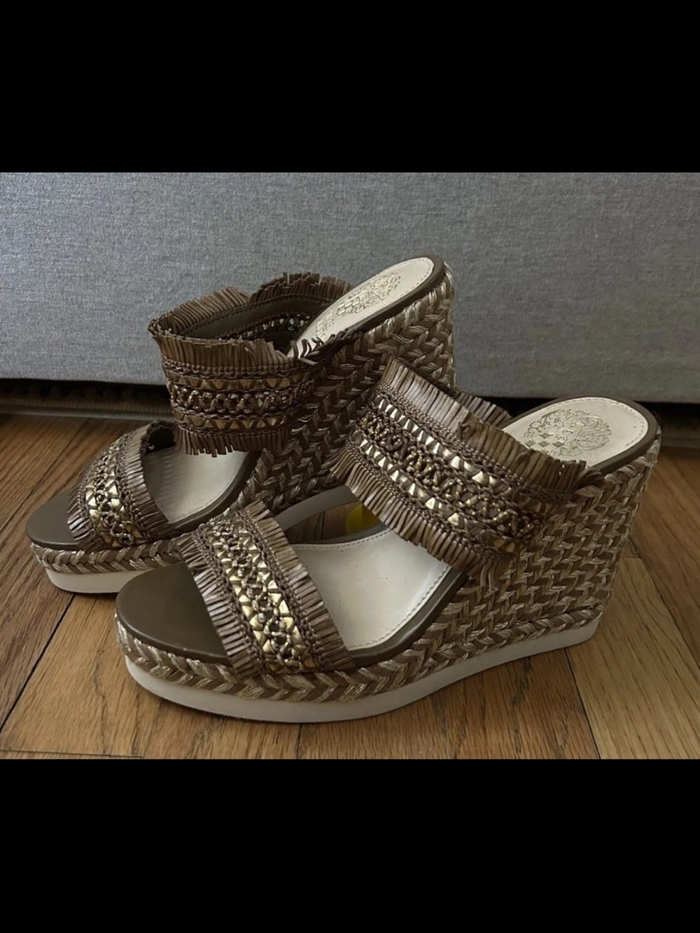 Vince Camuto Brittnuh Sandals Womens 7.5 Brown Platform Wedge Espadrille Fringe
